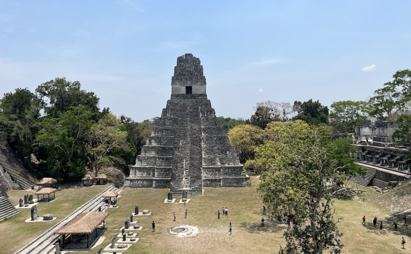Tikal und Yaxha